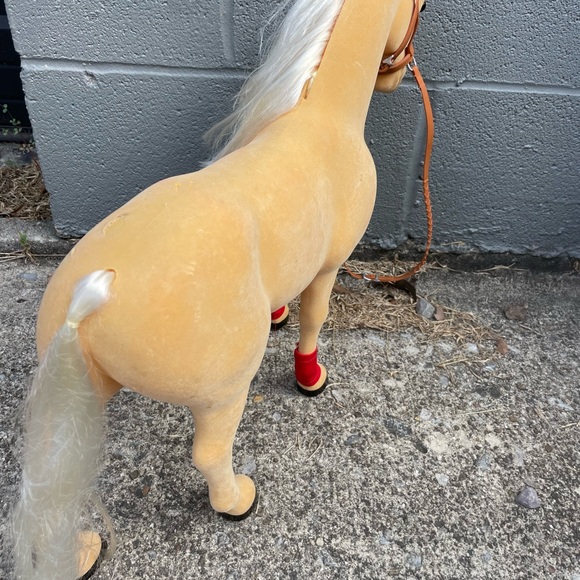 19” x14” American Girl Tan XL Horse - Picture 9 of 9